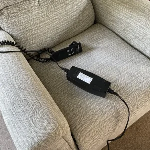 Powered Recliner Chair - Image 3