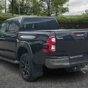 2021 Toyota Hilux Invincible X D/Cab Pick Up 2.8 D-4D Auto - Image 4