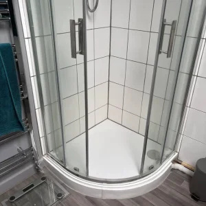 Corner shower cubicle - Image 5