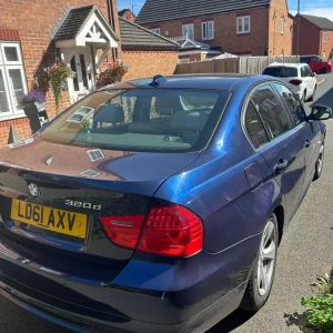 BMW 3 Series 2011 Diesel Manual 1995cc 4-door Saloon - Image 4