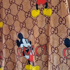 Extra large Mickey mouse blanket - Image 2