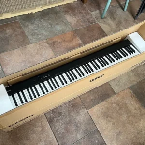 CASIO CDP-S110BK DIGITAL PIANO - Image 2