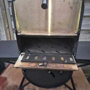 Outdoor Woodfired Pizza Oven - Image 3