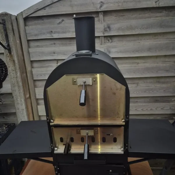 Outdoor Woodfired Pizza Oven