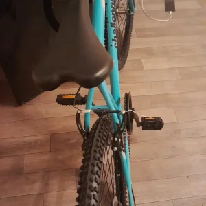 Mens 18 inch frame 6 speed mountain bike - Image 4