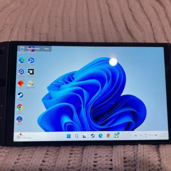 Lenovo Legion Go 8.8" handheld gaming PC