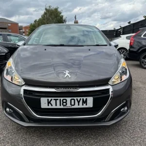 2018 Peugeot 208 1.2 PureTech Allure Euro 6 (s/s) 5dr Hatchback Petrol Manual - Image 3