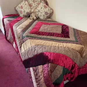 Velvet Patchwork Bedspread - Image 3