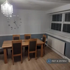 2 bedroom flat in Post Office Road, Rosyth, Fife (2 bed) - Image 6