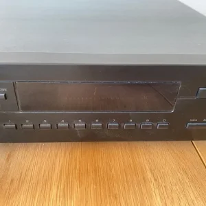 Vintage Yamaha CDX-390 CD Player - Image 2