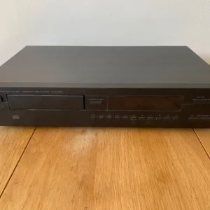 Vintage Yamaha CDX-390 CD Player