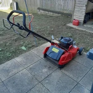 Cobra self propelled 18inch lawnmower