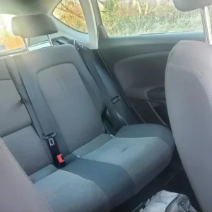 Seat Altea XL 2012 1598cc 5-door manual estate - Image 2