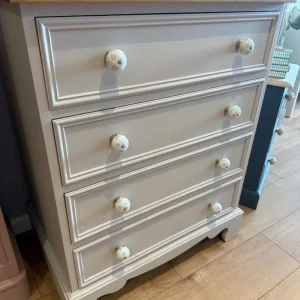 Solid pine Chest of Drawers - Image 2