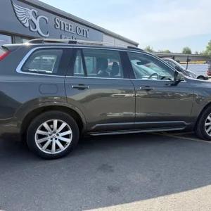 2018 Volvo XC90 2.0 D5 PowerPulse Momentum 5dr AWD Estate - Image 3