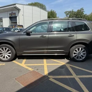 2018 Volvo XC90 2.0 D5 PowerPulse Momentum 5dr AWD Estate - Image 5