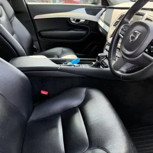 2018 Volvo XC90 2.0 D5 PowerPulse Momentum 5dr AWD Estate - Image 7