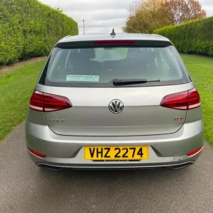 2017 Volkswagen Golf 1.6 TDI SE [Nav] 5dr Hatchback Diesel Manual - Image 7