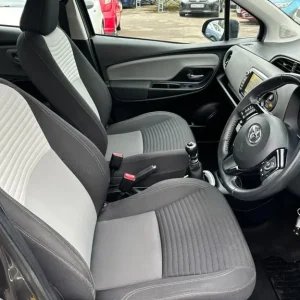 2017 Toyota Yaris VVT-I Icon Hatchback Petrol Manual - Image 7