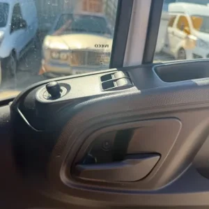 2023 Iveco Daily 2.3 High Roof Van 3520 WB Panel Van Diesel Manual - Image 6