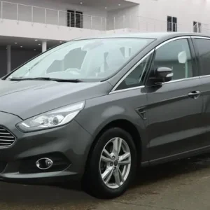 2017 Ford S-Max 2.0 TDCi 150 Titanium 5dr with sat nav and DAB - Image 3