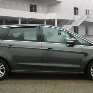 2017 Ford S-Max 2.0 TDCi 150 Titanium 5dr with sat nav and DAB - Image 5