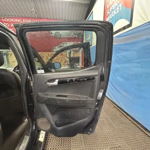 2015 Isuzu D-Max Blade Double Cab 2.5 TDI 4x4 - Image 3