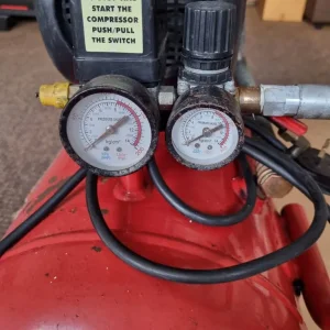 Sealey 50L Air Compressor - Image 3