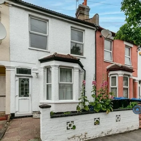 4 bedroom house in Fairholme Road, Croydon, CR0 (4 bed) (#2557725)