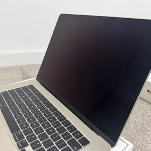 Apple MacBook Air M3 15-inch 512GB 16GB RAM - Image 4