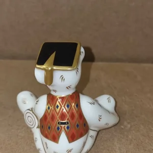 Very Rare Royal Crown Derby Graduate Bear Paperweight - Image 2