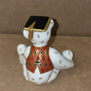 Very Rare Royal Crown Derby Graduate Bear Paperweight - Image 4