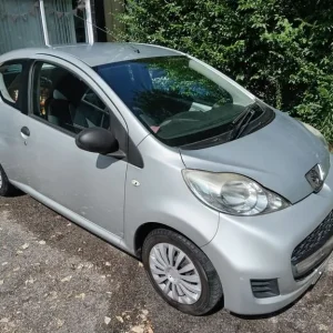 Peugeot, 107, Hatchback, 2012, Manual, 998 (cc), 3 doors - Image 4