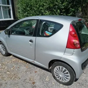 Peugeot, 107, Hatchback, 2012, Manual, 998 (cc), 3 doors - Image 5