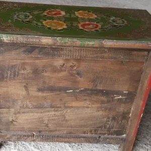 old wooden Chinese cabinet. - Image 6