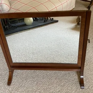 Rectangular swing mirror
