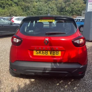 2018 Renault Captur 0.9 TCe ENERGY Play Euro 6 5-door hatchback manual - Image 7