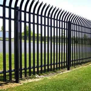 Commercial yard / land to rent