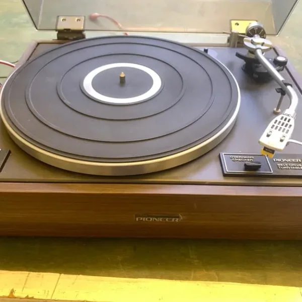 Pioneer PL-12D Stereo Turntable