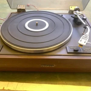 Pioneer PL-12D Stereo Turntable
