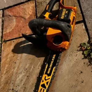 Dewalt 16v xr chainsaw - Image 2