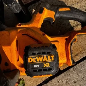 Dewalt 16v xr chainsaw - Image 3