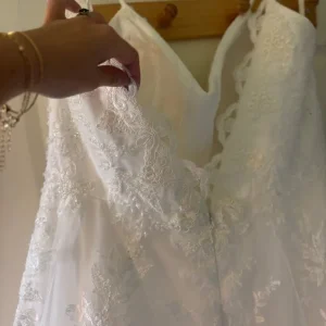 Wedding dress size 20 - Image 8