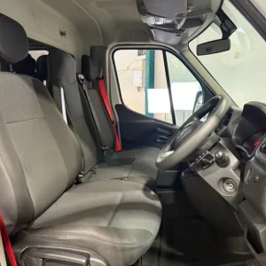 2022 Renault Trucks Master Citi Loader Curtain Side Diesel Manual 144bhp - Image 6