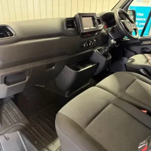 2022 Renault Trucks Master Citi Loader Curtain Side Diesel Manual 144bhp - Image 7