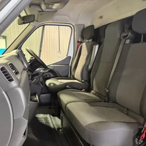 2022 Renault Trucks Master Citi Loader Curtain Side Diesel Manual 144bhp - Image 8