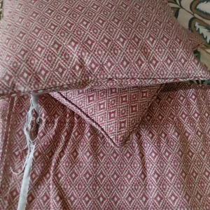 Lined curtains and matching cushions - Image 5