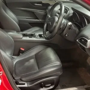 2015 Jaguar XE 2.0 GTDi Portfolio Saloon - Image 2