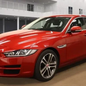 2015 Jaguar XE 2.0 GTDi Portfolio Saloon - Image 5