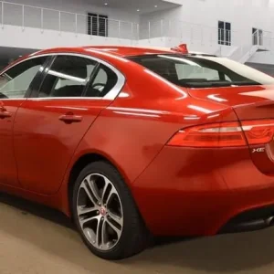 2015 Jaguar XE 2.0 GTDi Portfolio Saloon - Image 6